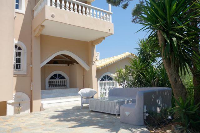 Villa Dendron Agia Marina (Attica) Exterior foto